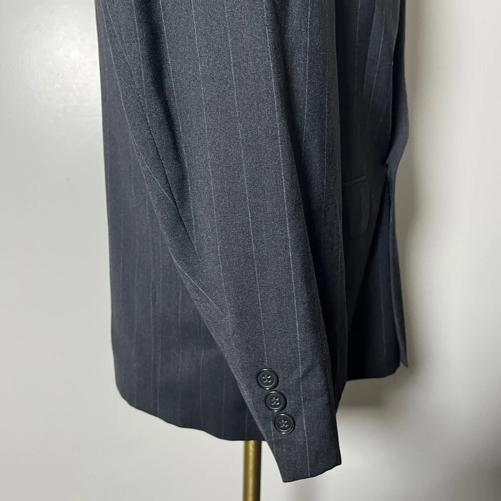 C&R Clothiers 2-Piece Suit Mens 44R W36 Charcoal Gray Pinstripe Double Breasted